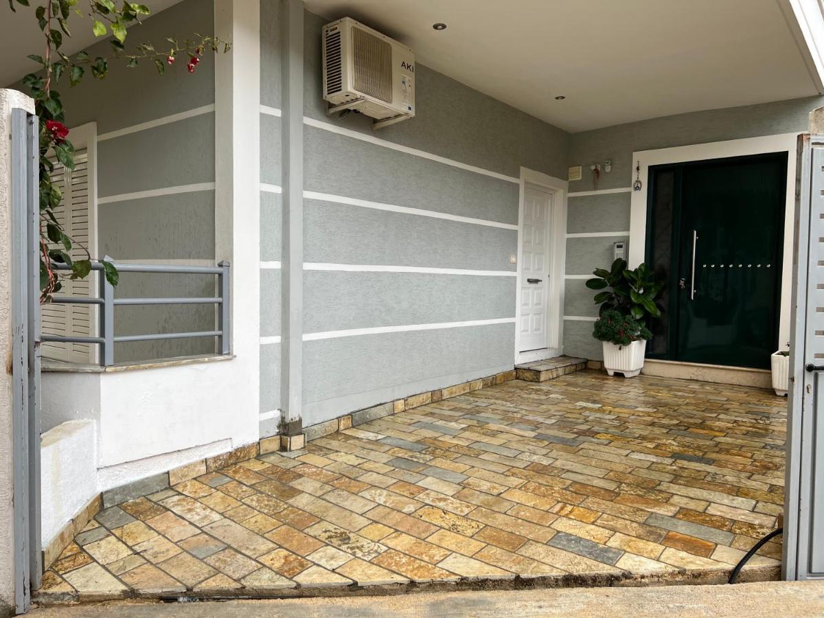 Apartments & Studios Ardian-Mandi Sarande-Albania Exterior photo